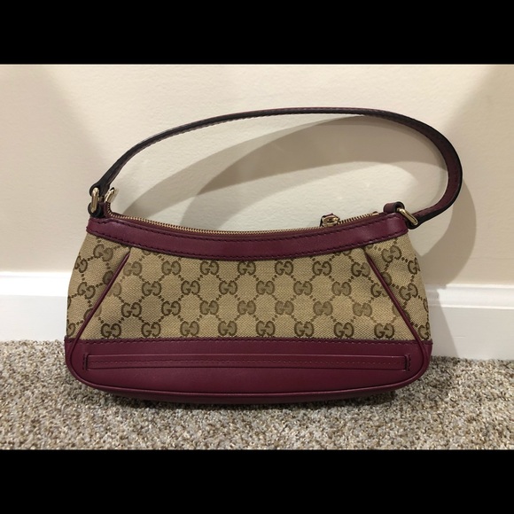 Authentic Gucci Shoulder Bag - Picture 2 of 7